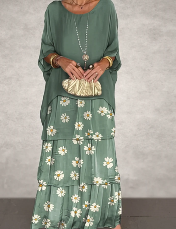 Lara | Elegant Flowing Maxi Dress